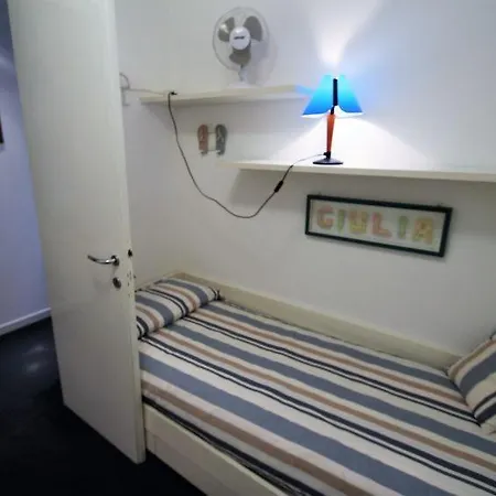 Sleeps 6 Air Con Διαμέρισμα